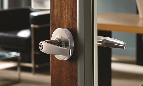 Expert Guide To Commercial Door Lock Types – By Swiftlane
